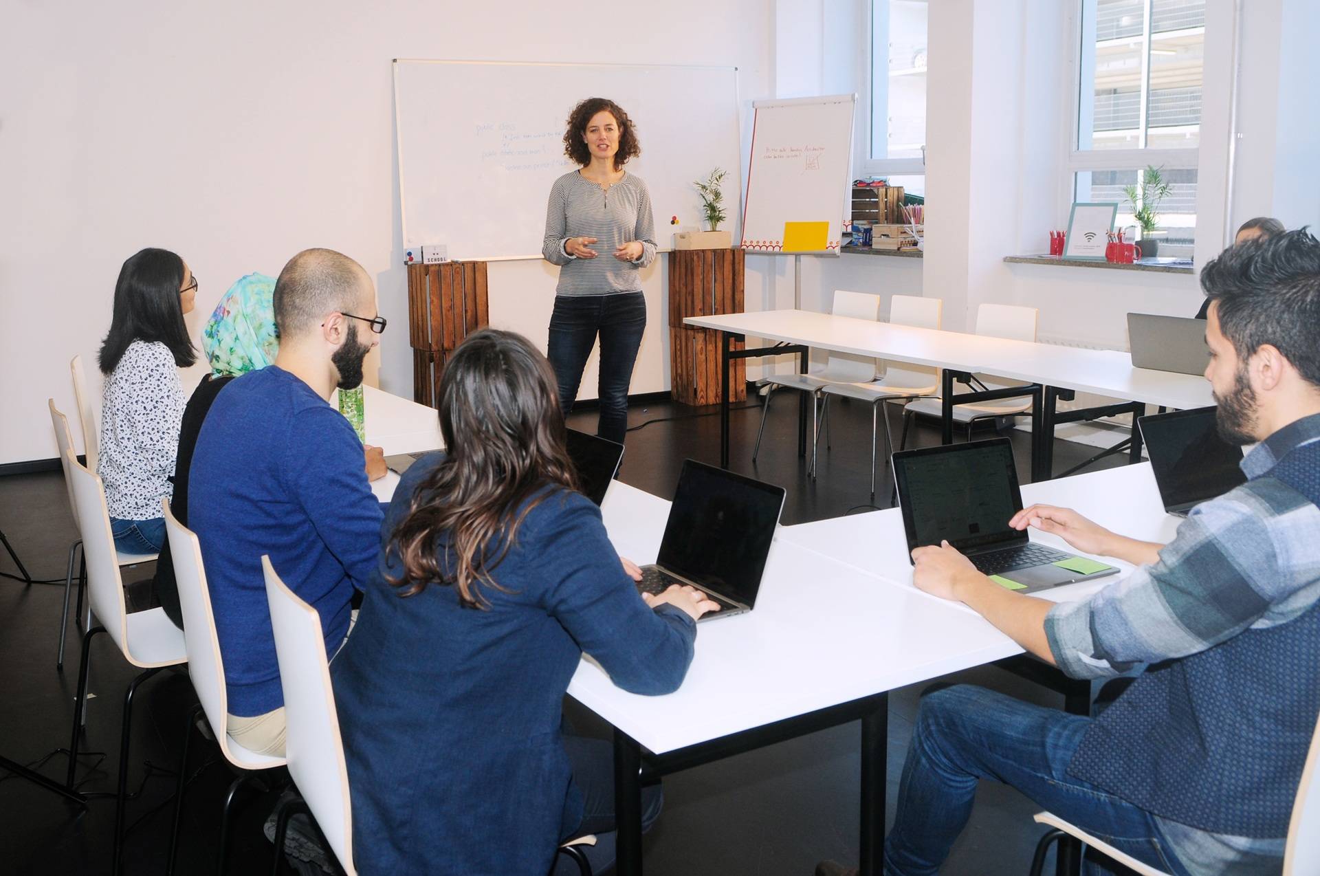 Lerngruppe in Präsenztraining | Ghostwriter Agentur